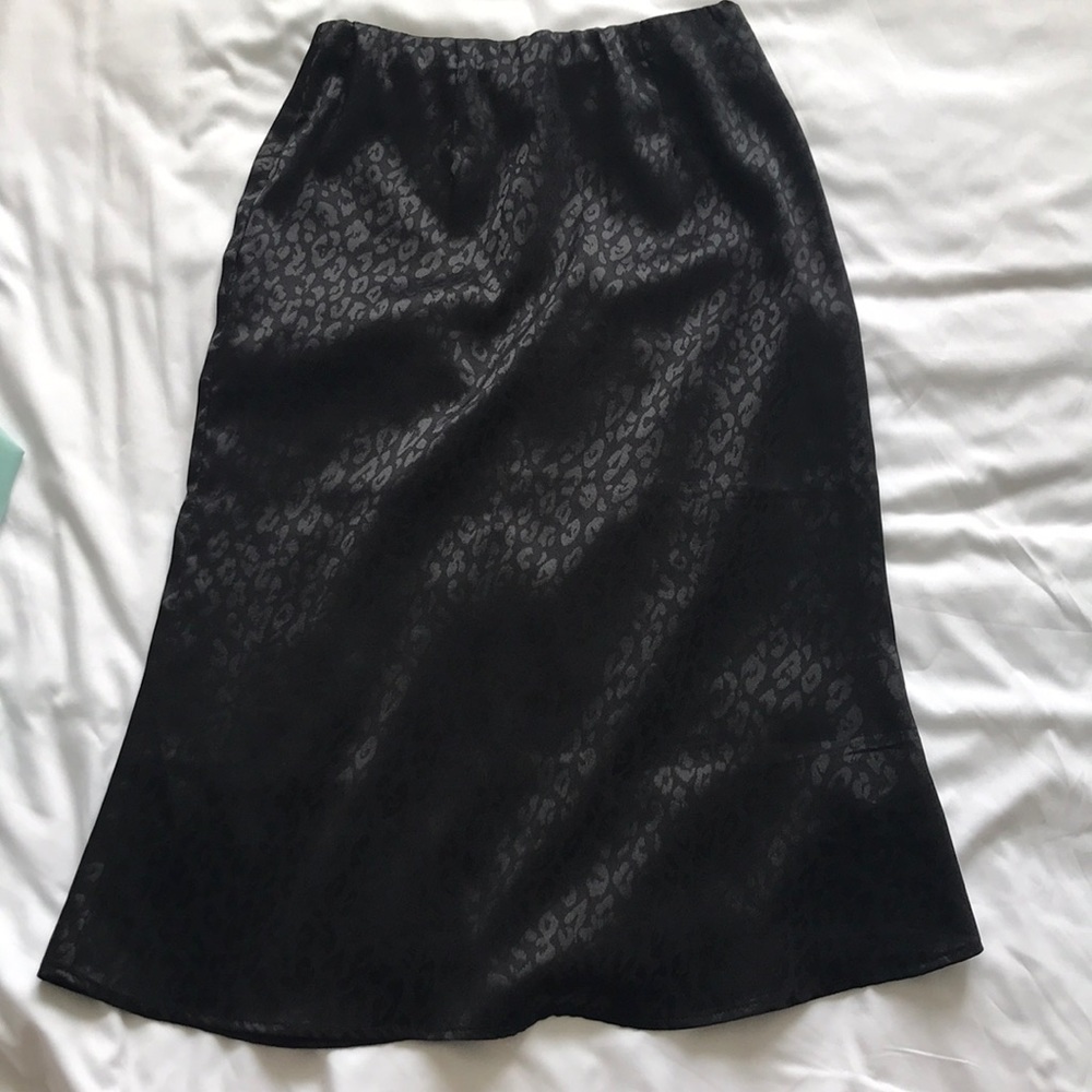 Black mid length skirt